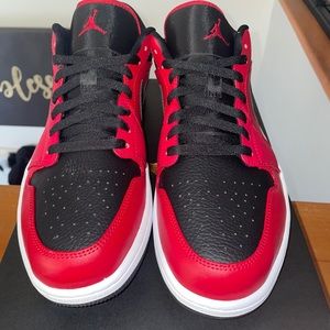 Air Jordan 1 Low Reverse Bred